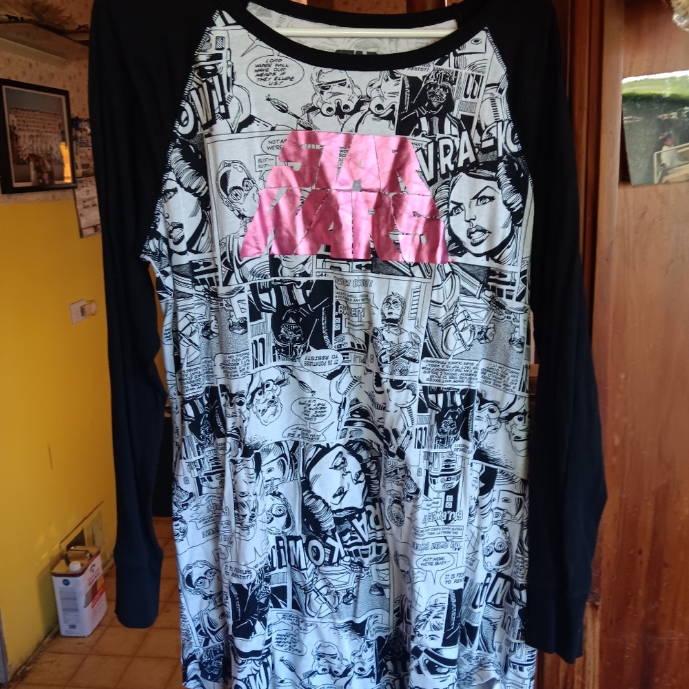 STAR 🌟 WARS NWOT Long sleeved T-shirt. L
